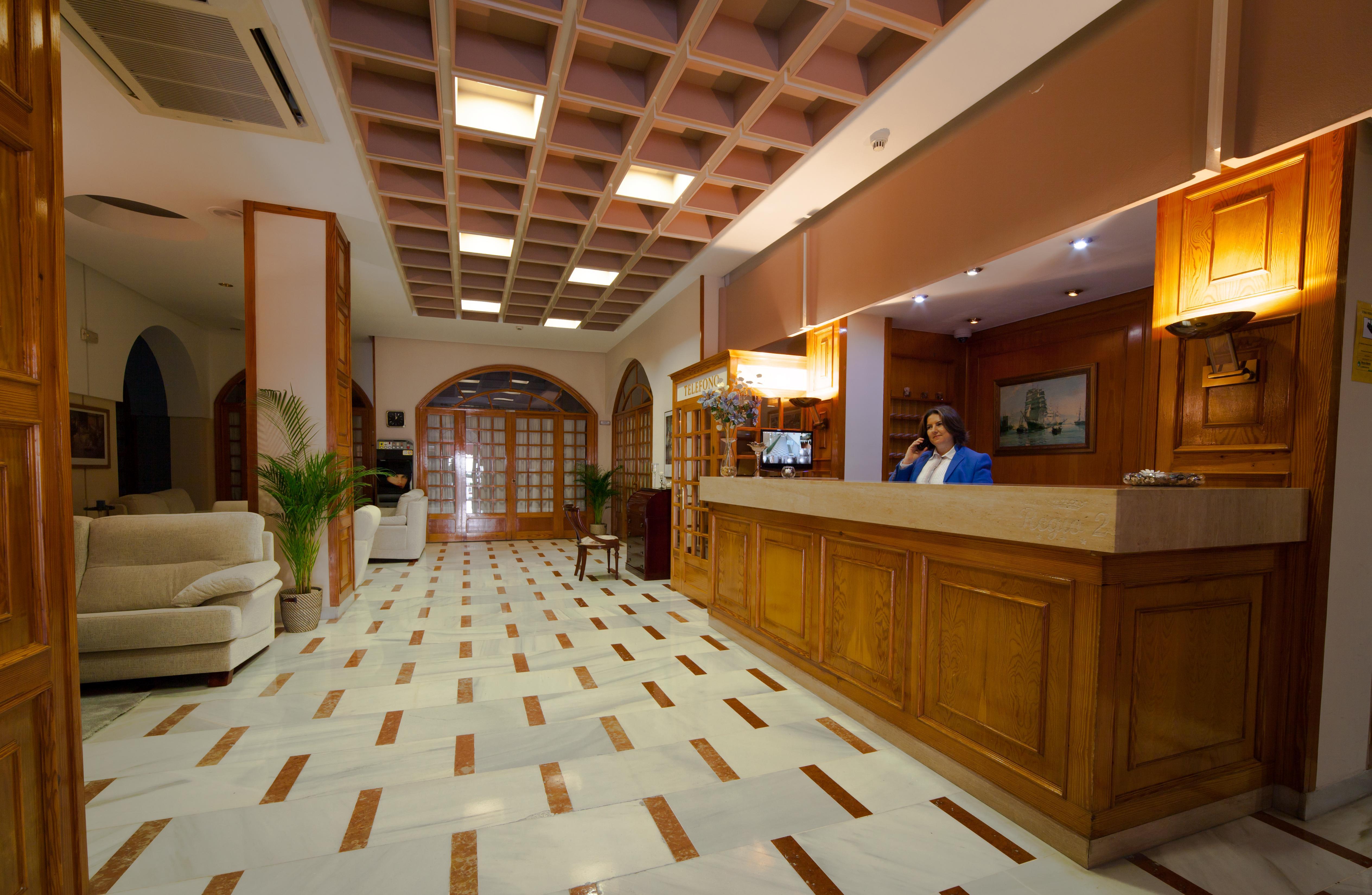 Hotel Regio 2 Кадис Экстерьер фото