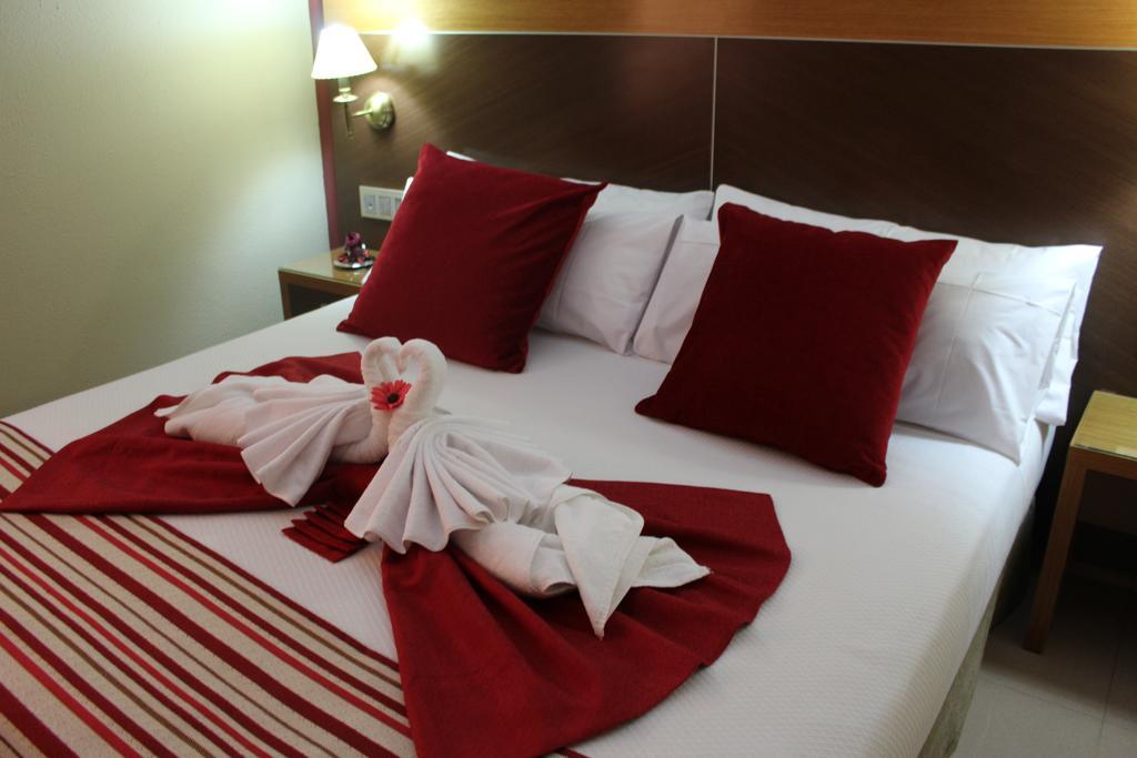 Hotel Regio 2 Кадис Экстерьер фото